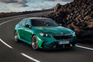 BMW M5 G90 2025 exterior front image